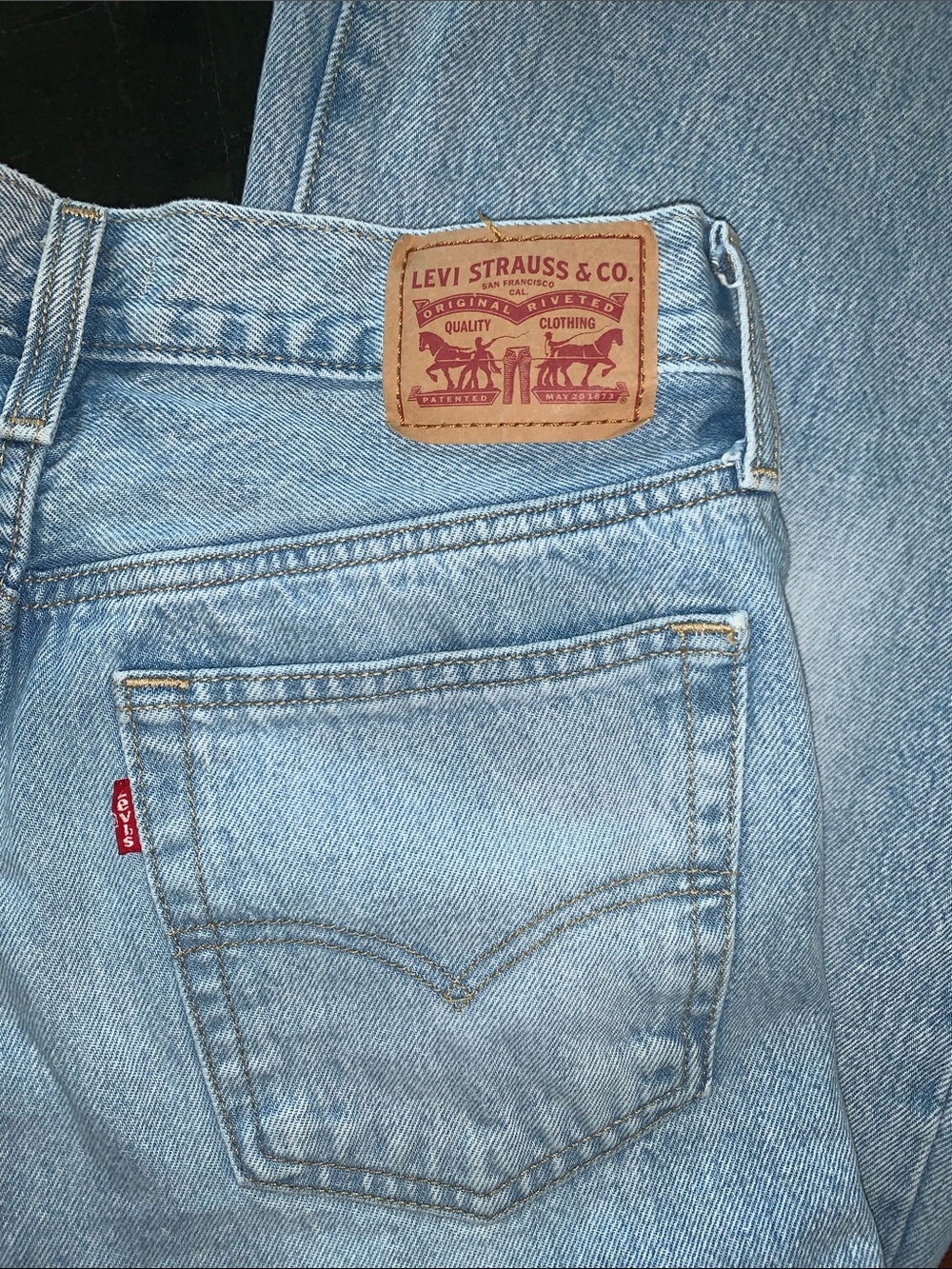 Levi's Light Blue High-Rise Straight Jeans - Picture 6 of 7